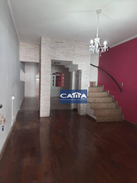 Sobrado para alugar, 190m² - Foto 1