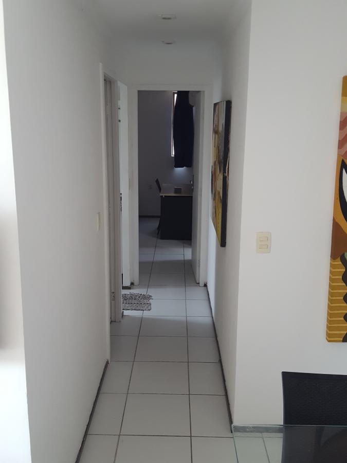 Apartamento para alugar com 2 quartos, 70m² - Foto 24