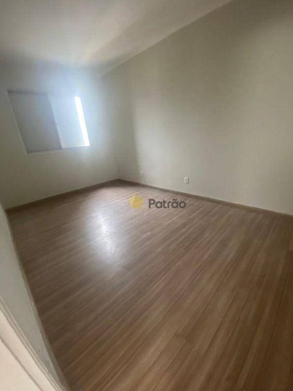 Apartamento à venda com 2 quartos, 65m² - Foto 9