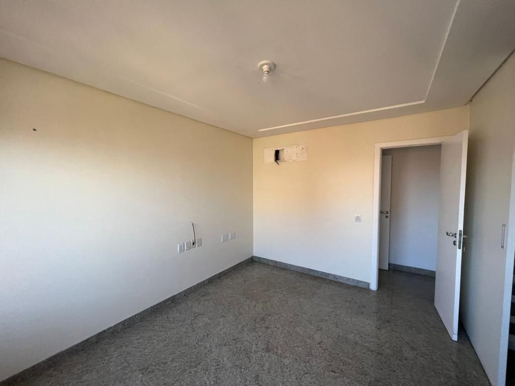 Apartamento à venda com 4 quartos, 300m² - Foto 14