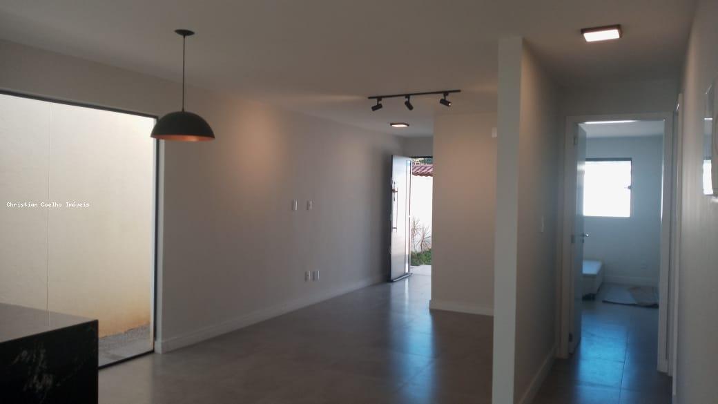 Casa à venda com 3 quartos, 300m² - Foto 14