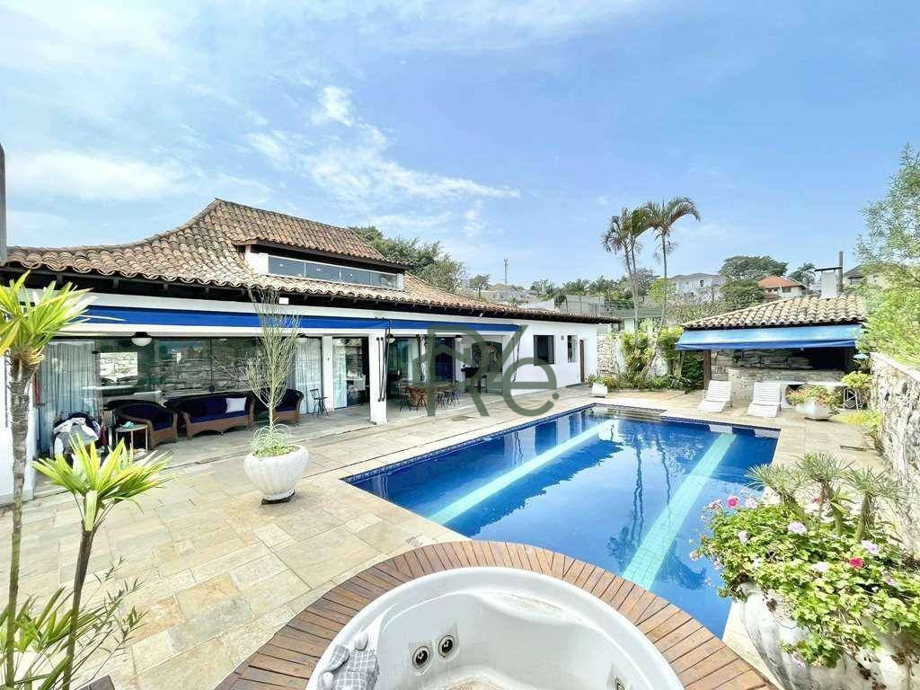 Casa de Condomínio à venda com 4 quartos, 548m² - Foto 1