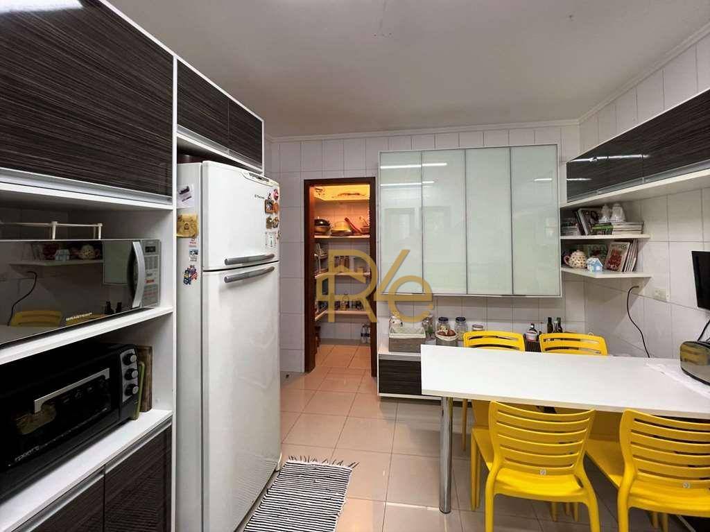 Casa de Condomínio à venda com 4 quartos, 308m² - Foto 19