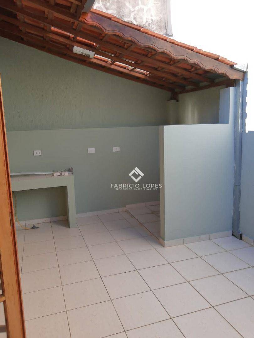 Casa à venda com 2 quartos, 104m² - Foto 11