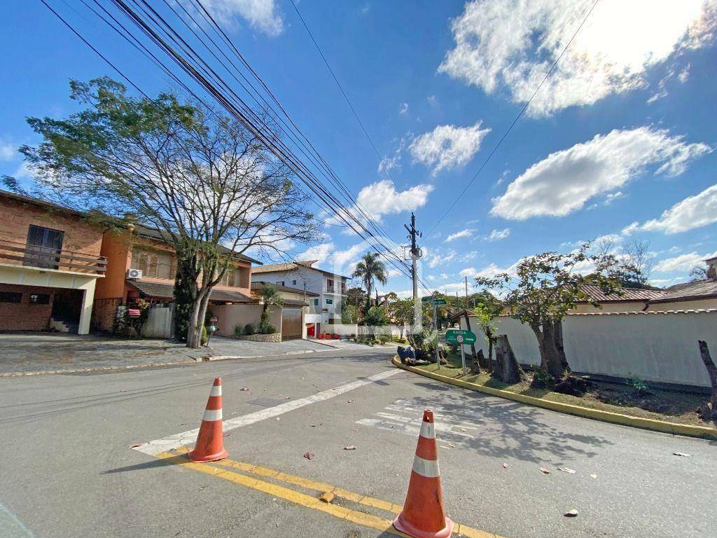 Casa de Condomínio à venda com 3 quartos, 340m² - Foto 24