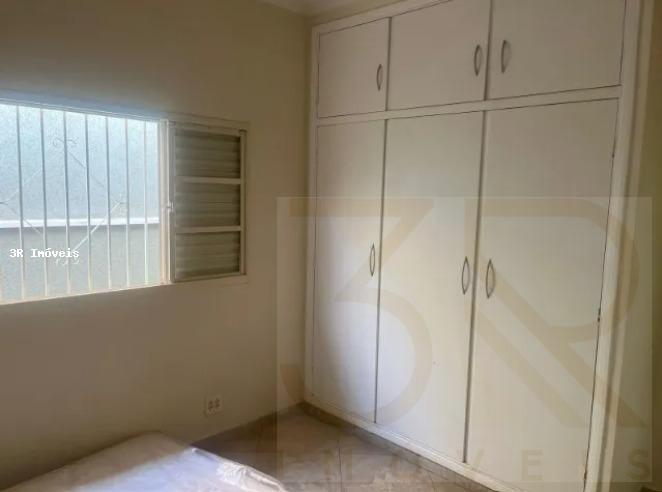 Casa à venda com 3 quartos, 110m² - Foto 5