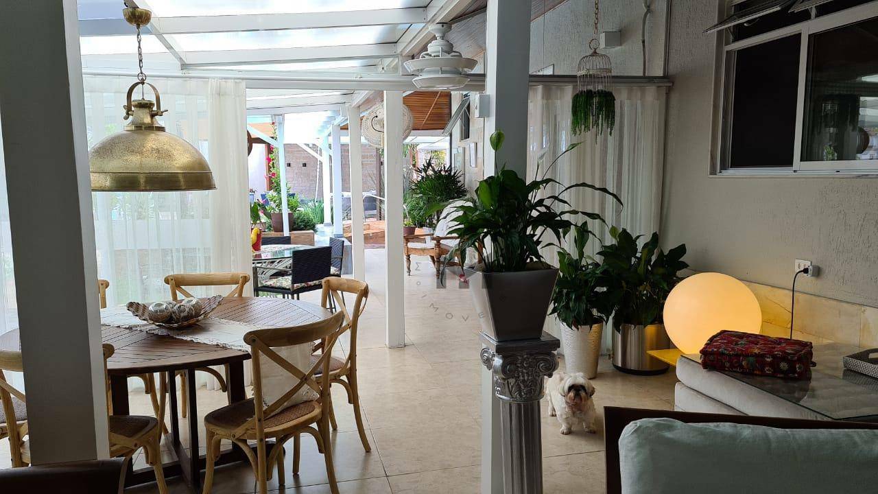 Casa à venda com 4 quartos, 400m² - Foto 10