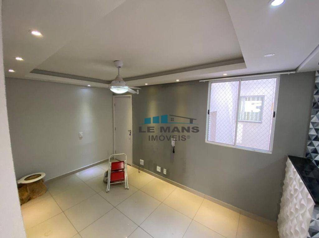 Apartamento à venda com 2 quartos, 45m² - Foto 9