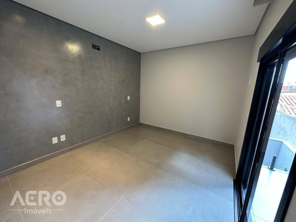 Casa à venda com 3 quartos, 158m² - Foto 14