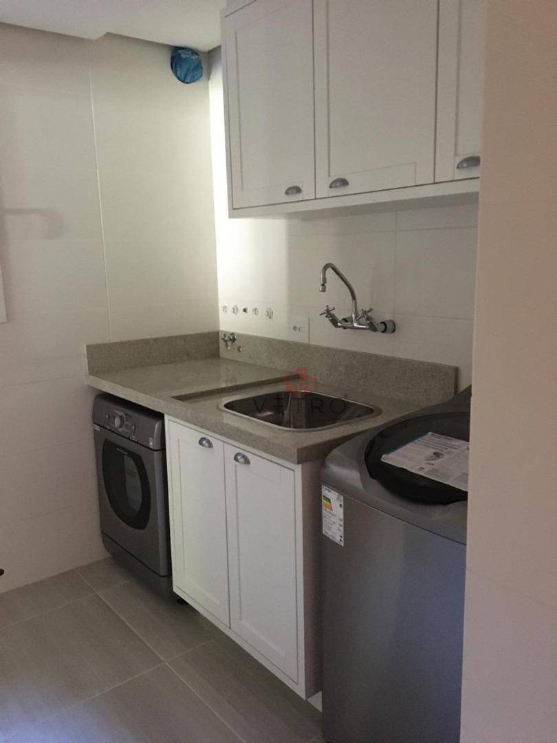 Apartamento à venda com 3 quartos, 220m² - Foto 18