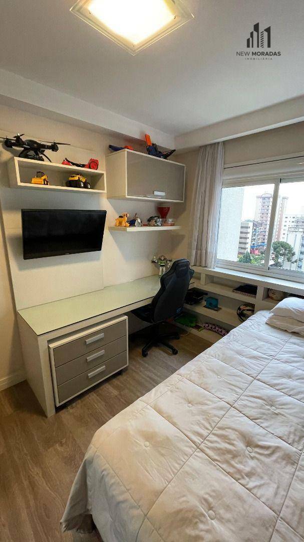 Apartamento à venda com 3 quartos, 183m² - Foto 17