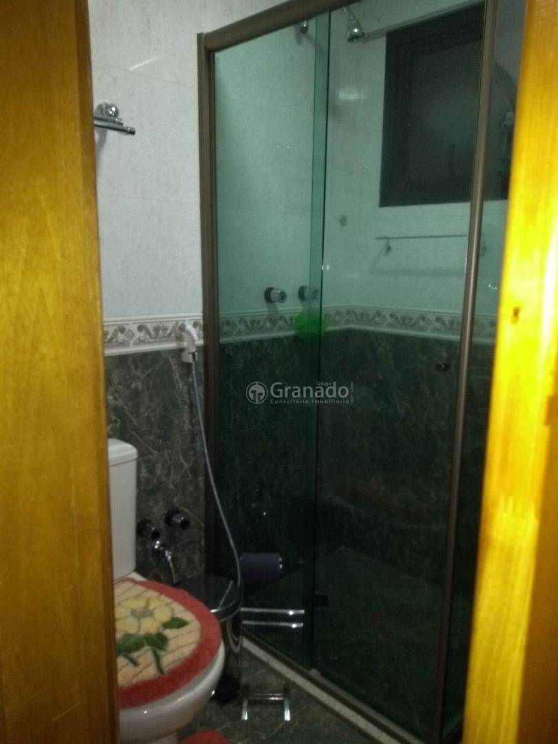 Apartamento à venda com 3 quartos, 75m² - Foto 11