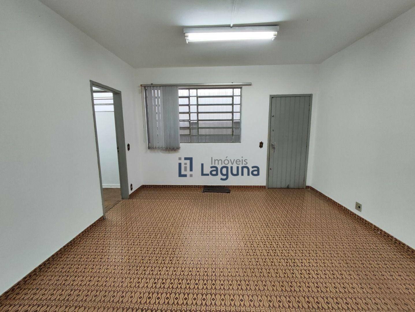 Casa para alugar com 3 quartos, 285m² - Foto 15