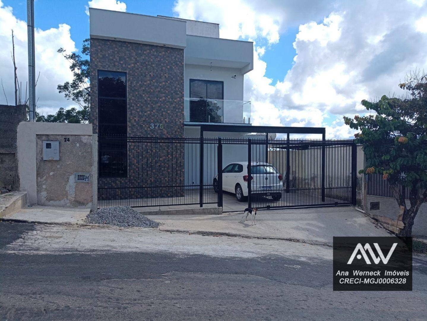 Casa à venda com 3 quartos, 271m² - Foto 8