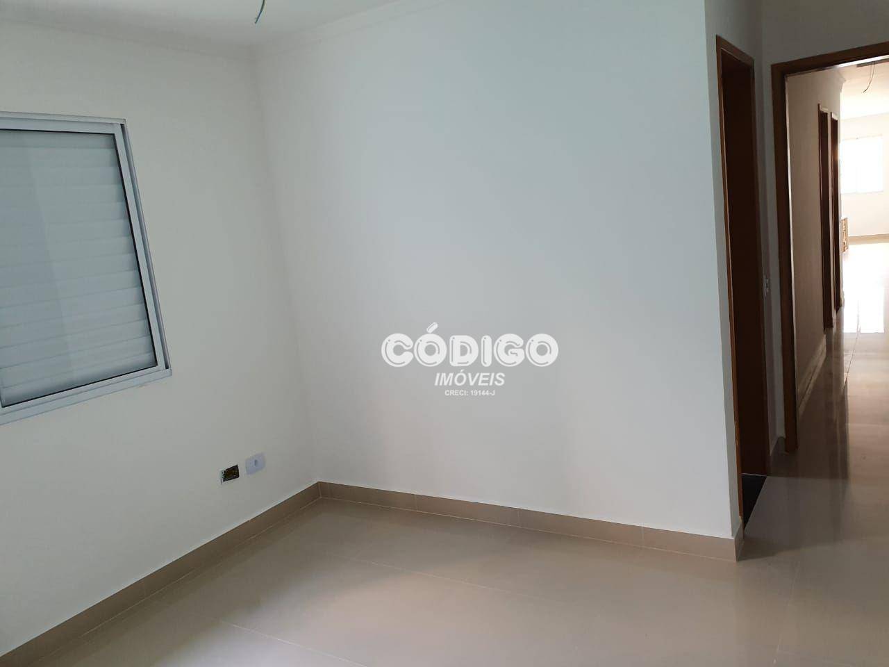 Casa à venda com 2 quartos, 67m² - Foto 4