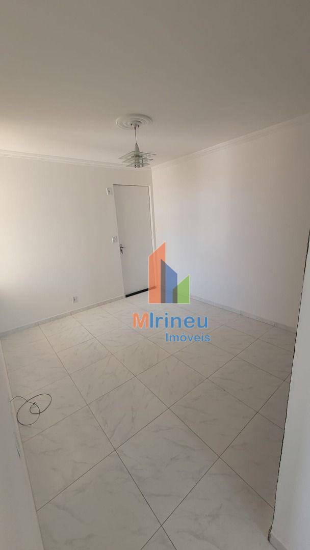 Apartamento à venda com 2 quartos, 43m² - Foto 9