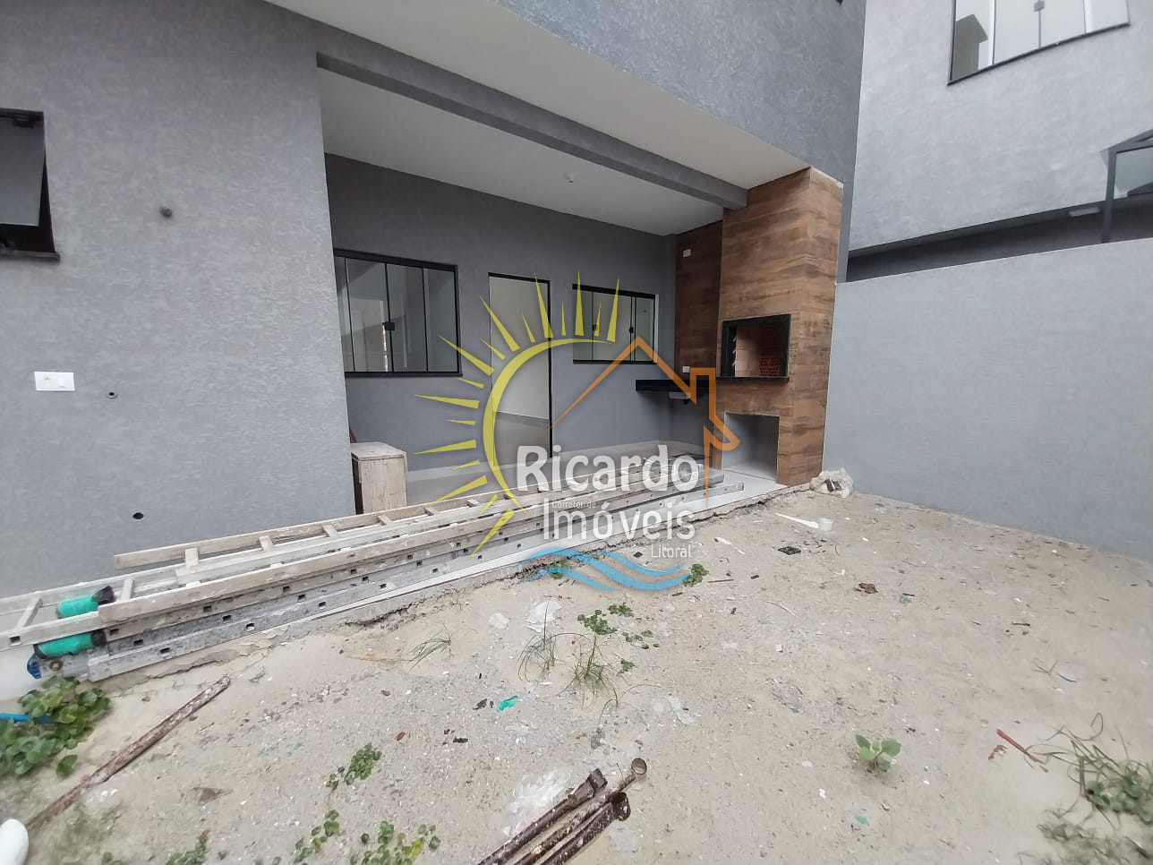 Casa à venda com 2 quartos, 60m² - Foto 17