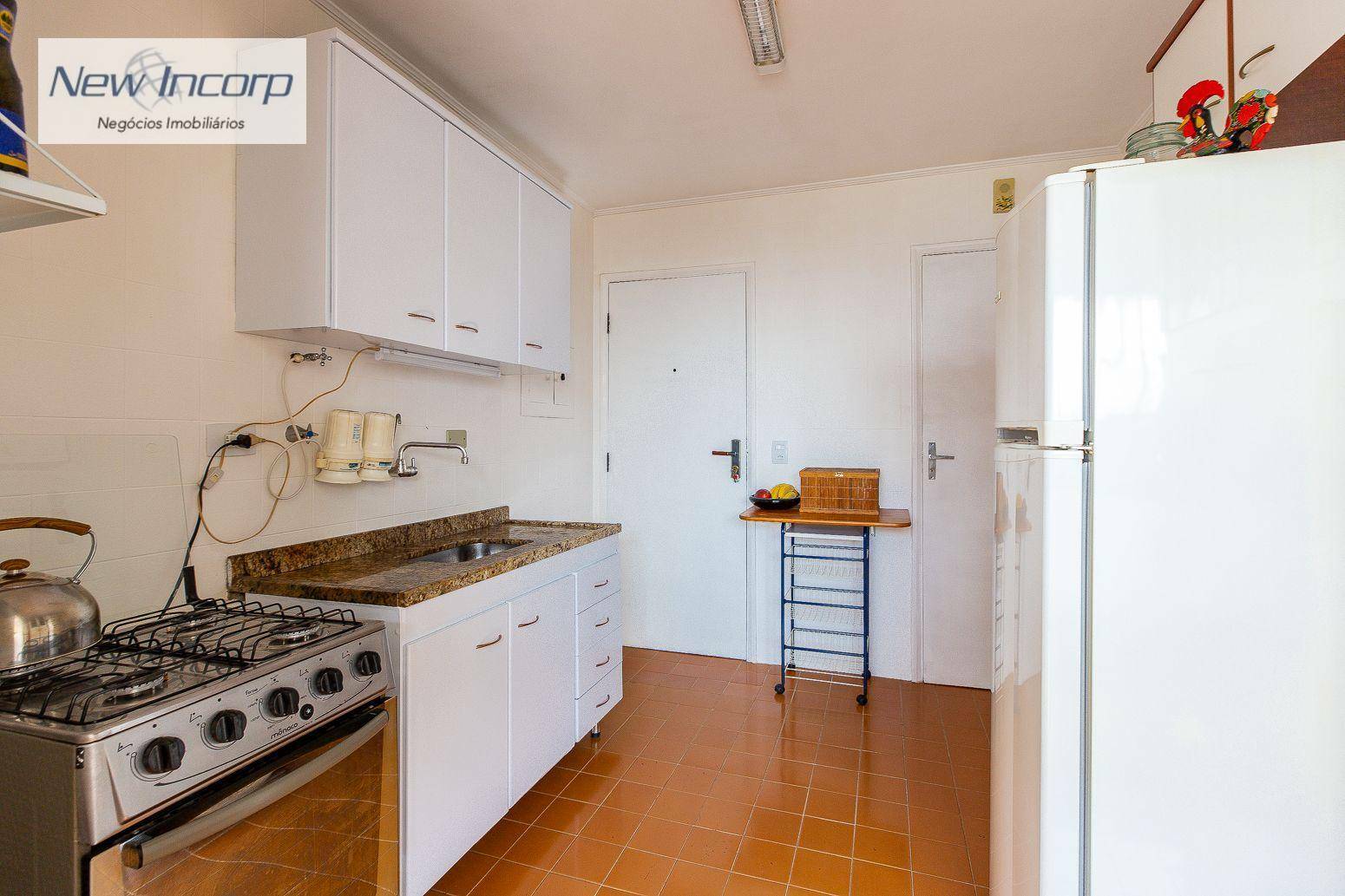 Apartamento à venda com 2 quartos, 77m² - Foto 25