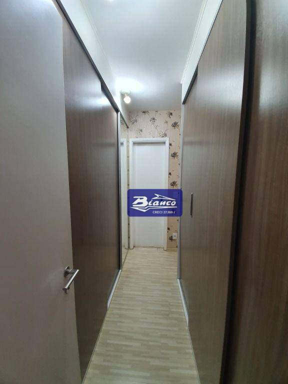 Apartamento à venda com 3 quartos, 153m² - Foto 2