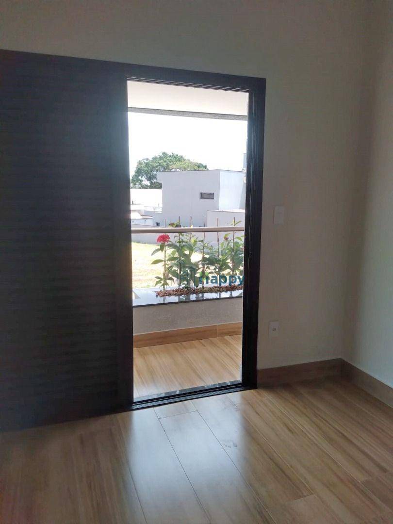 Casa de Condomínio à venda com 4 quartos, 242m² - Foto 13