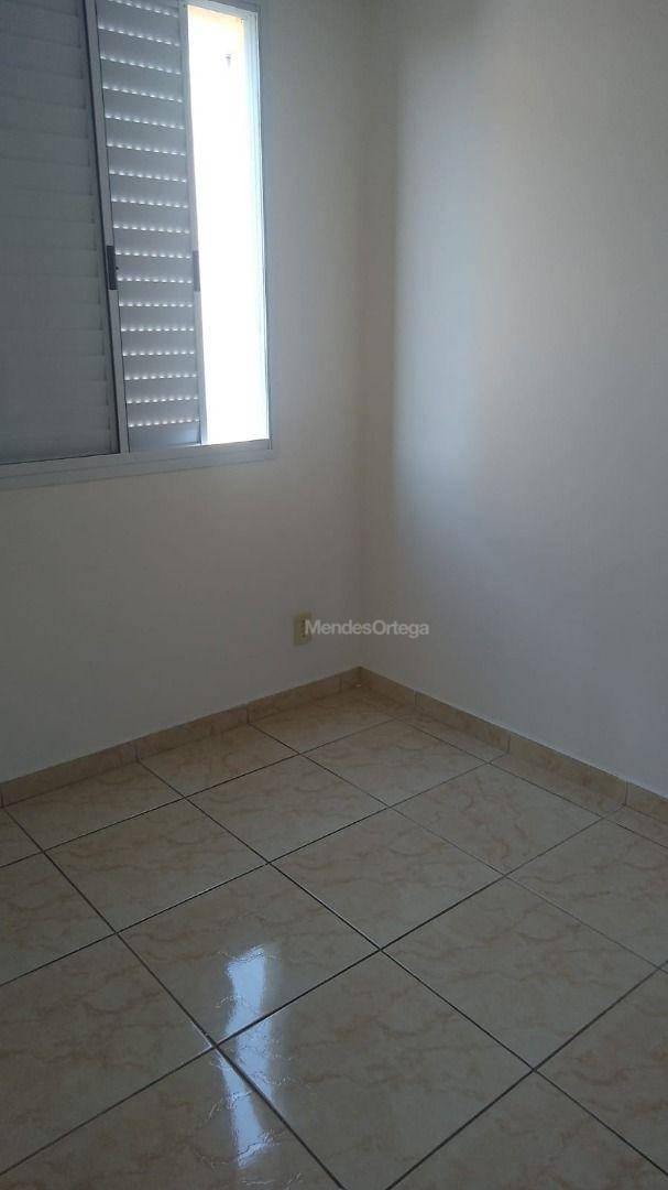 Apartamento para alugar com 2 quartos, 47m² - Foto 4
