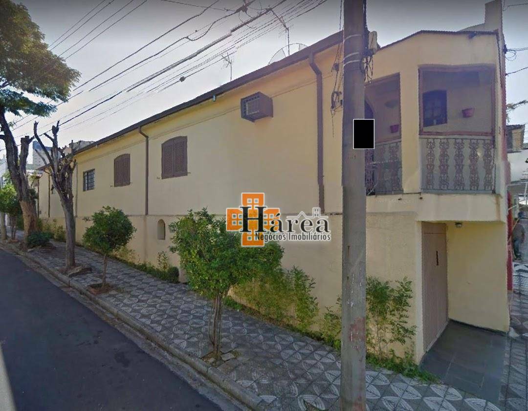 Casa à venda com 3 quartos, 181m² - Foto 1