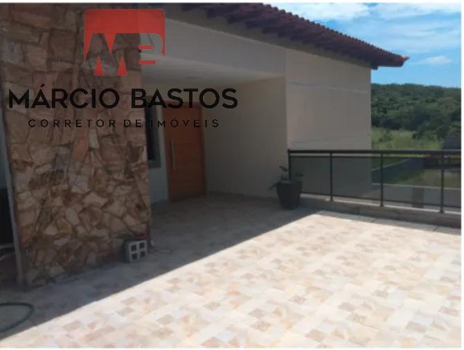 Sobrado à venda com 3 quartos, 323m² - Foto 1