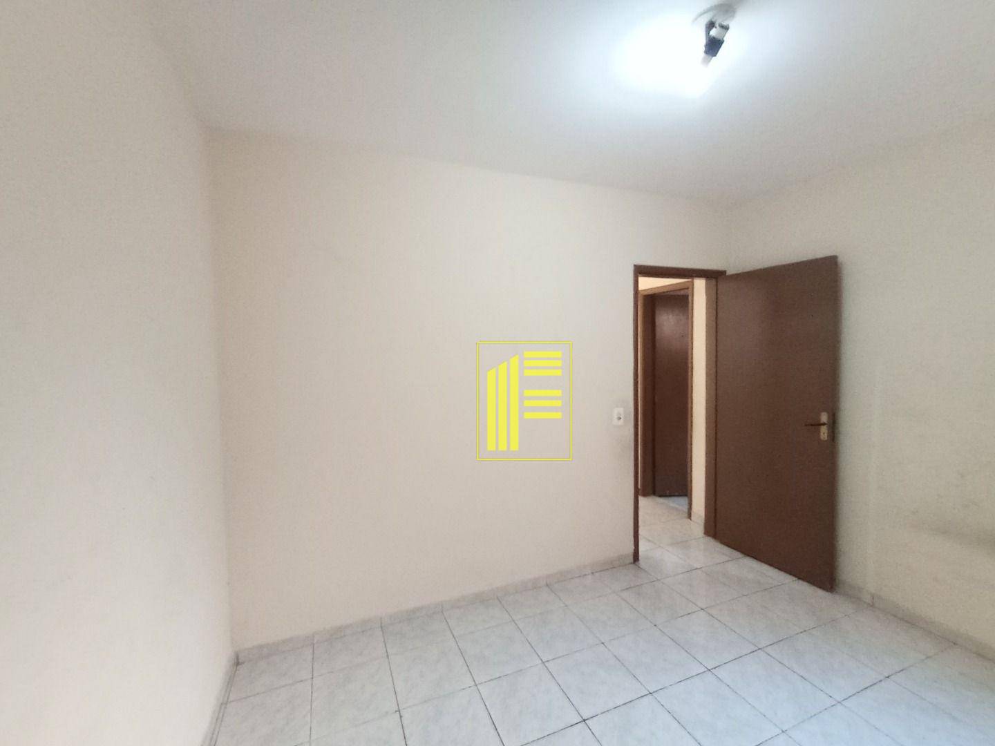 Casa para alugar com 1 quarto, 50m² - Foto 13