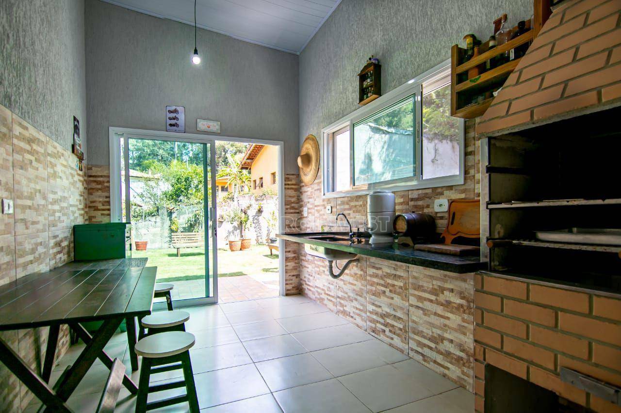 Casa de Condomínio à venda com 3 quartos, 190m² - Foto 4