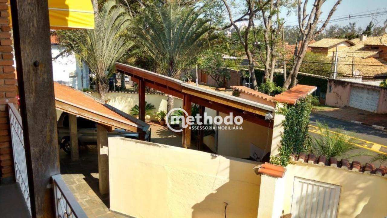 Casa à venda e aluguel com 3 quartos, 279m² - Foto 2