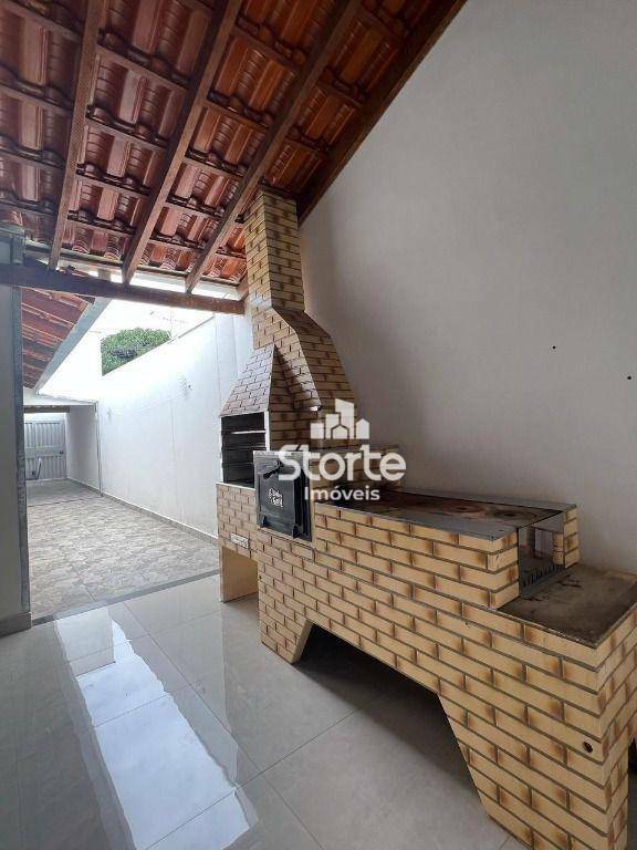 Casa à venda com 3 quartos, 250m² - Foto 17