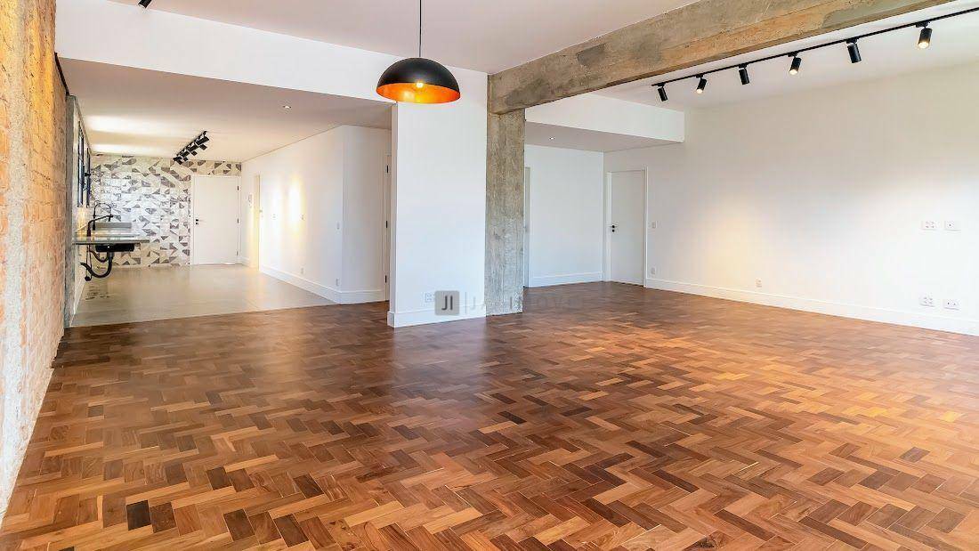 Apartamento à venda com 3 quartos, 212m² - Foto 7