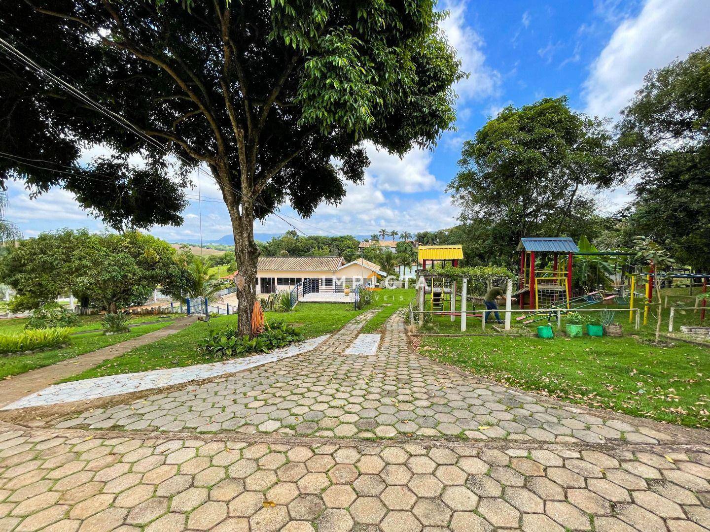 Chácara à venda com 4 quartos, 6540M2 - Foto 1