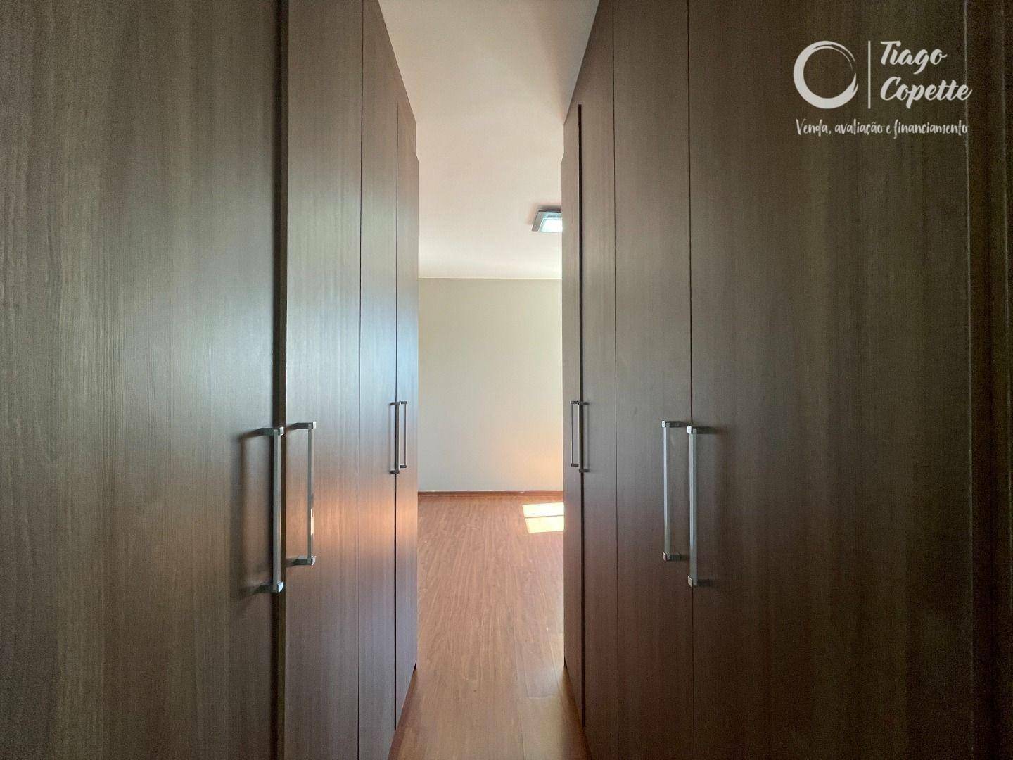 Apartamento para alugar com 3 quartos, 117m² - Foto 4