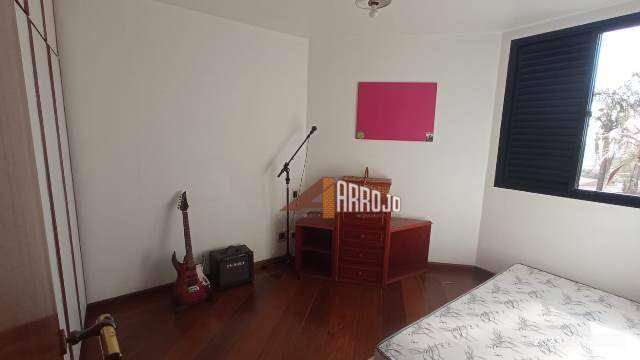 Apartamento à venda com 3 quartos, 127m² - Foto 11