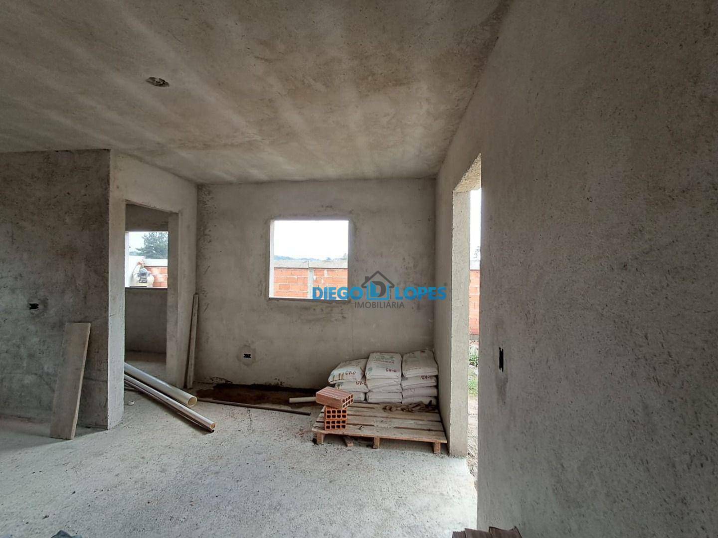 Casa à venda com 2 quartos, 40m² - Foto 4