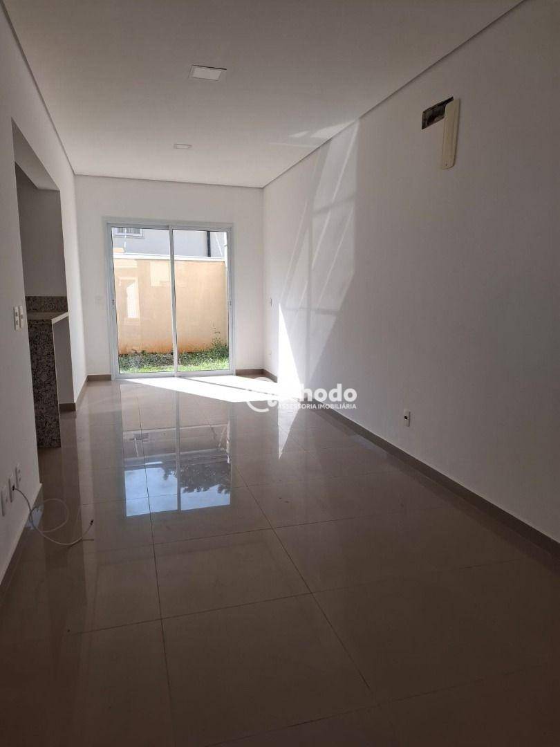 Casa à venda com 3 quartos, 110m² - Foto 2