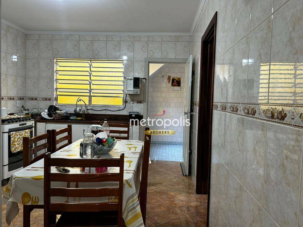 Casa à venda com 3 quartos, 250m² - Foto 10