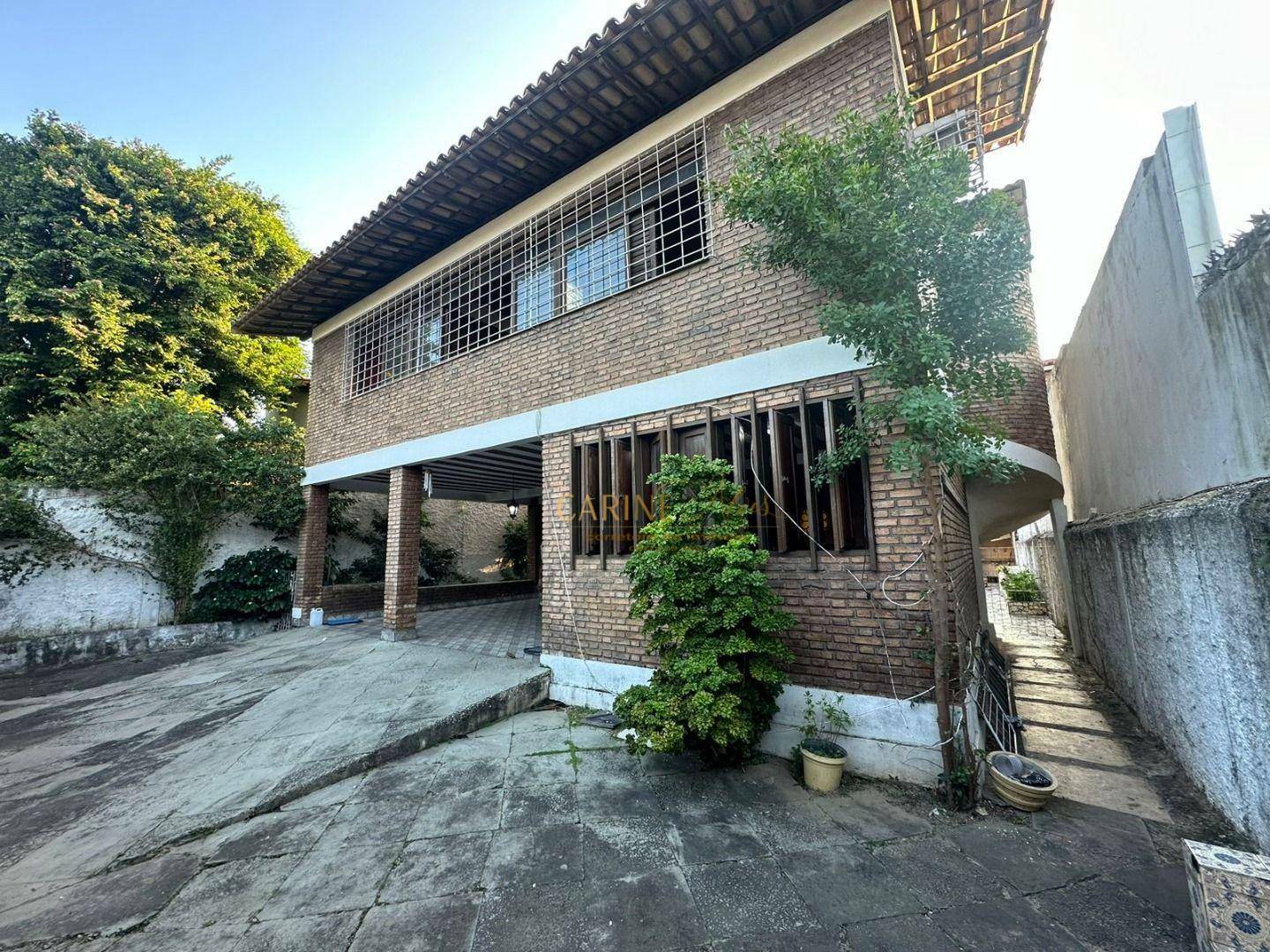 Casa à venda com 3 quartos, 170m² - Foto 1