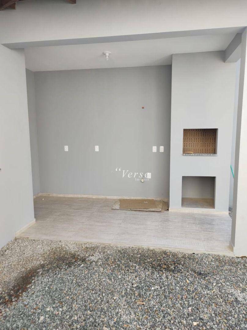 Casa à venda com 3 quartos, 99m² - Foto 8