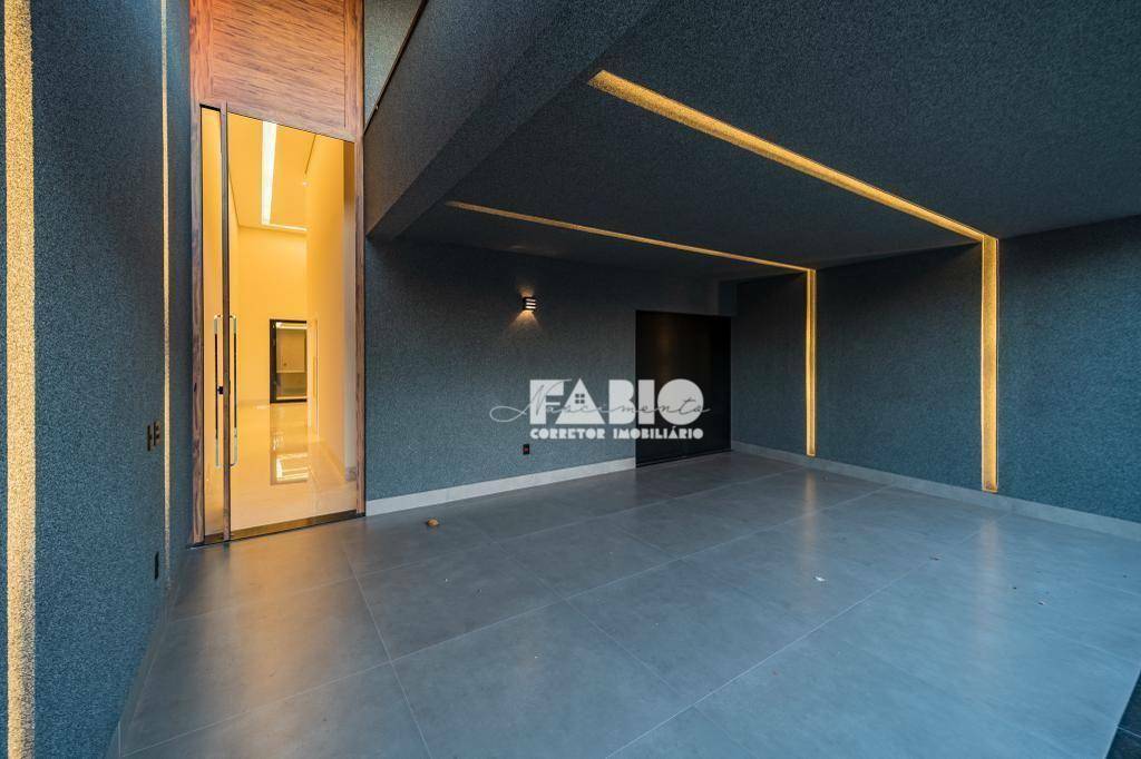 Casa de Condomínio à venda com 3 quartos, 290m² - Foto 2