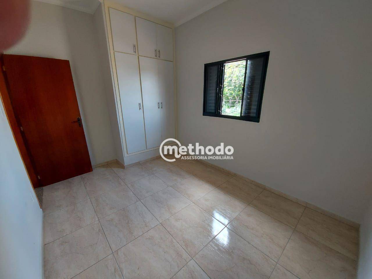 Casa para alugar com 3 quartos, 120m² - Foto 17