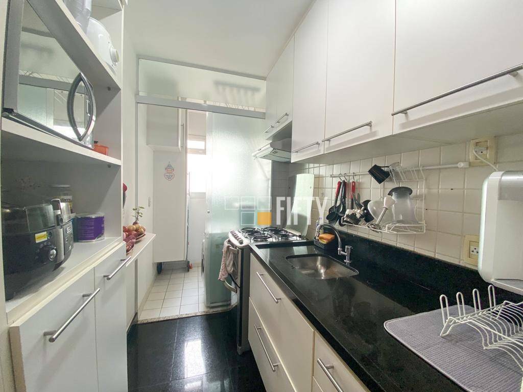 Apartamento à venda com 2 quartos, 65m² - Foto 7