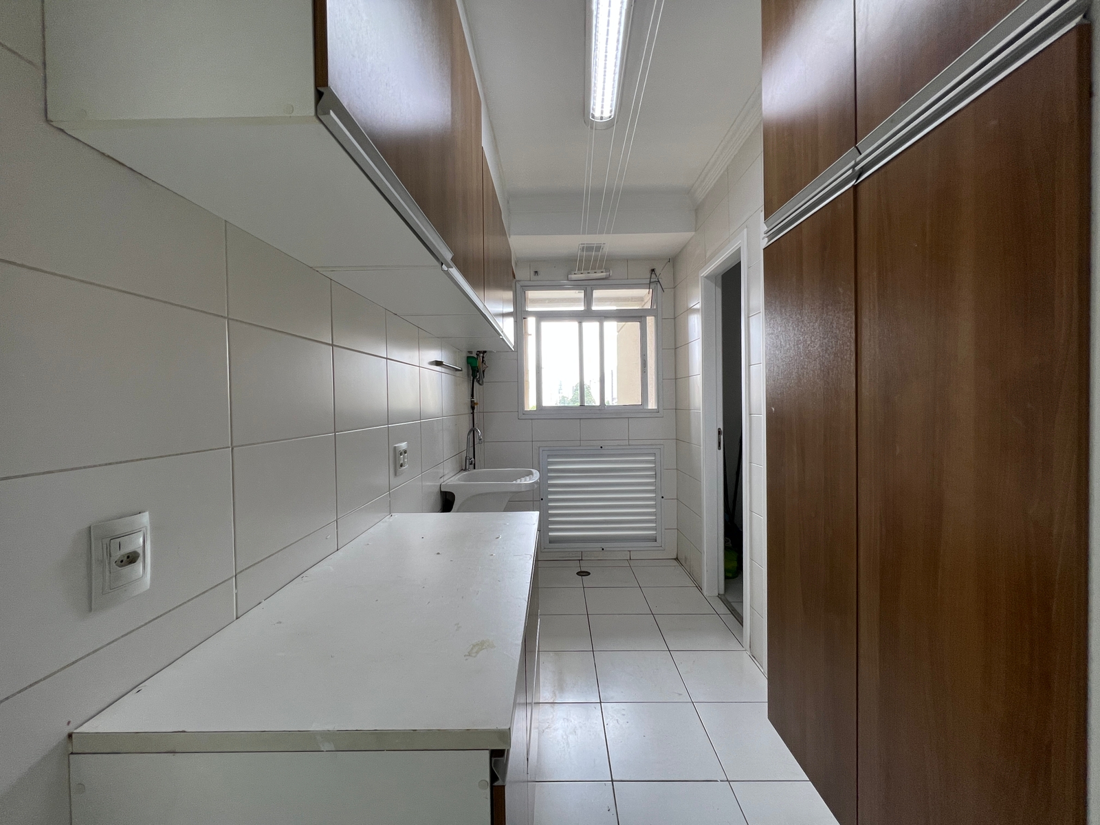 Apartamento à venda com 3 quartos, 180m² - Foto 8