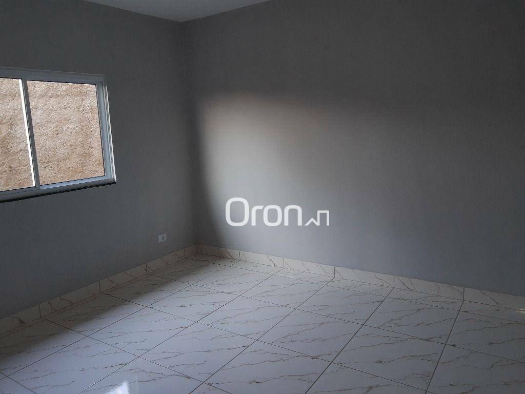 Casa à venda com 3 quartos, 148m² - Foto 4