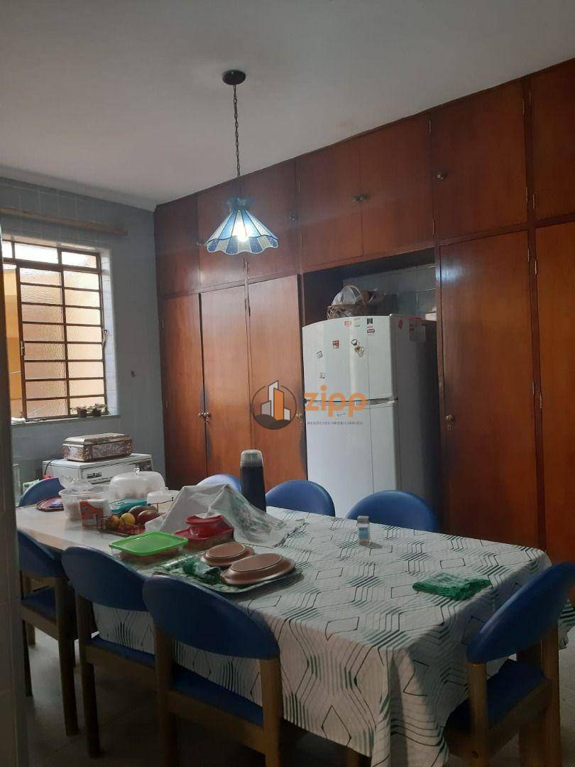 Sobrado à venda com 5 quartos, 242m² - Foto 22