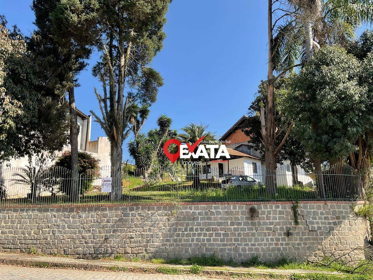 Casa, 4 quartos, 200 m² - Foto 1