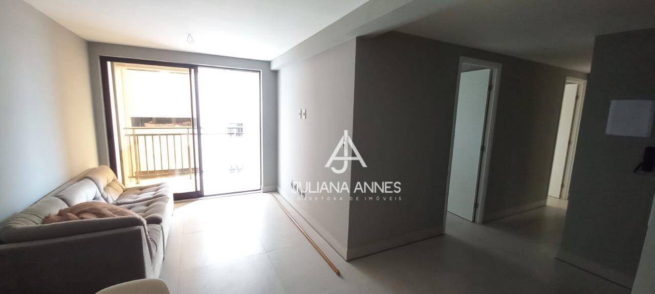 Apartamento à venda com 2 quartos, 62m² - Foto 7