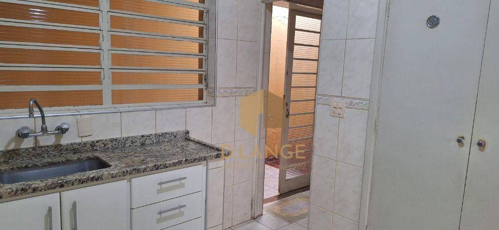 Casa à venda com 3 quartos, 194m² - Foto 11