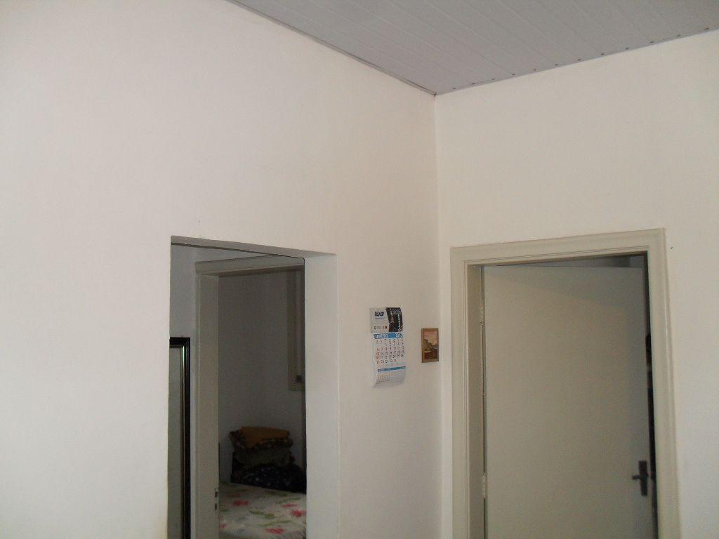 Casa à venda com 2 quartos, 70m² - Foto 8